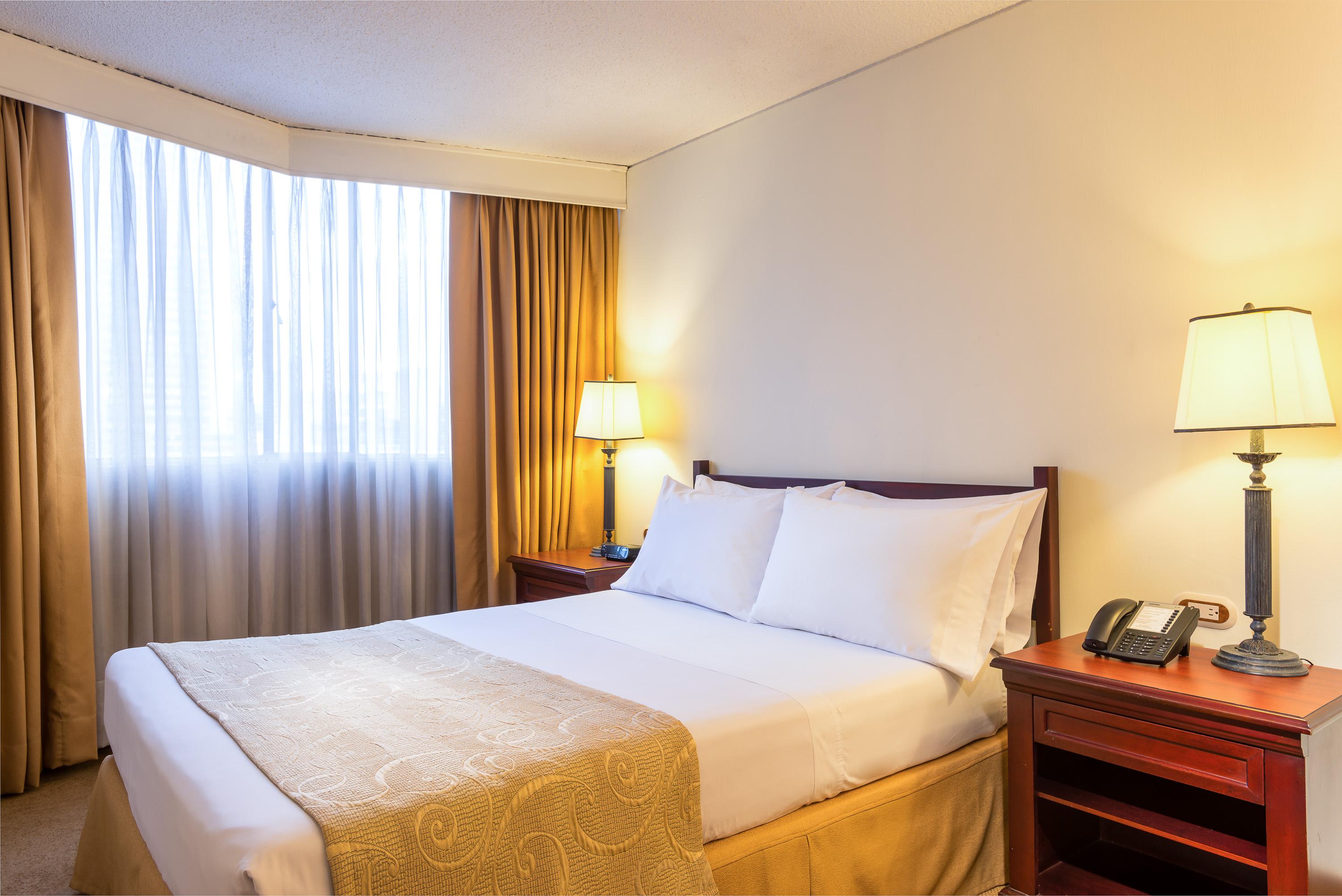 Hotel Dann Av. 19 Богота Экстерьер фото