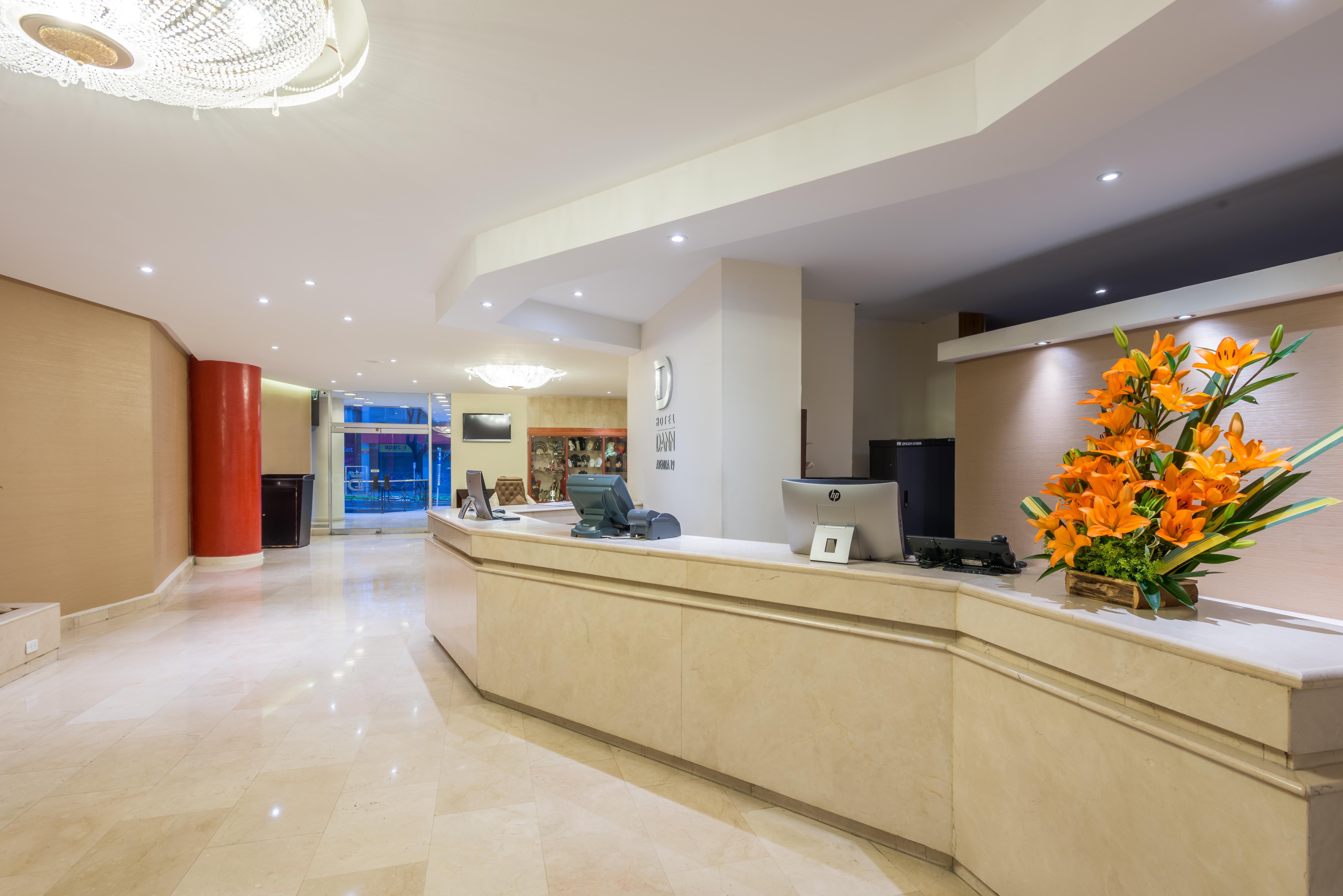 Hotel Dann Av. 19 Богота Экстерьер фото