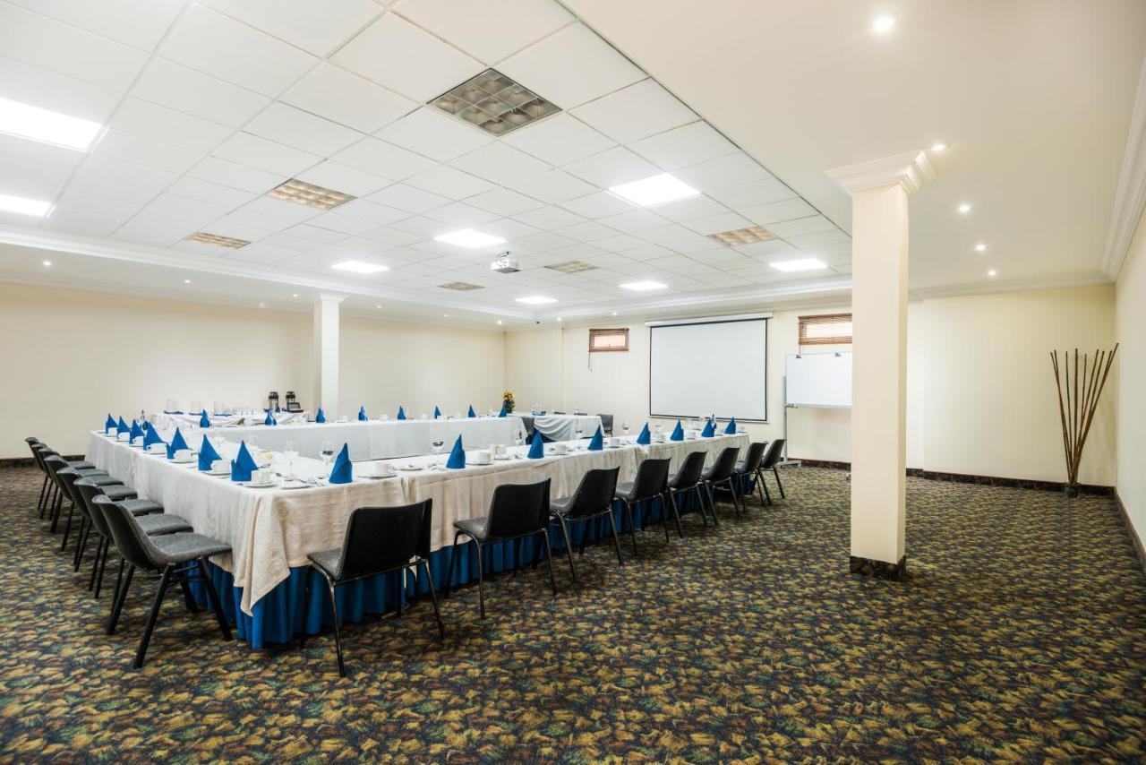 Hotel Dann Av. 19 Богота Экстерьер фото